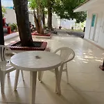 Habitación independiente cerca al aeropuerto # 5