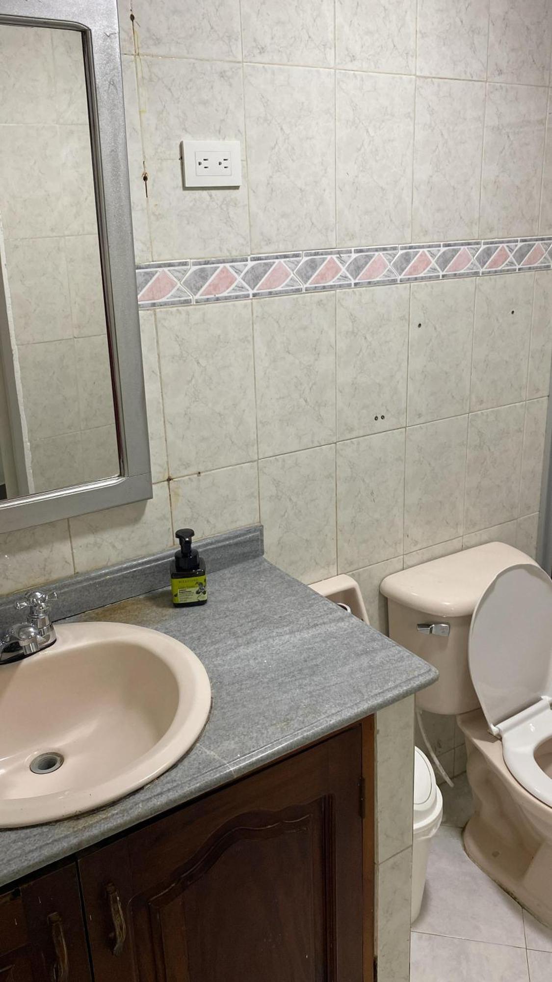 Pensión Habitación Independiente Cerca Al Aeropuerto # 5 Cartagena