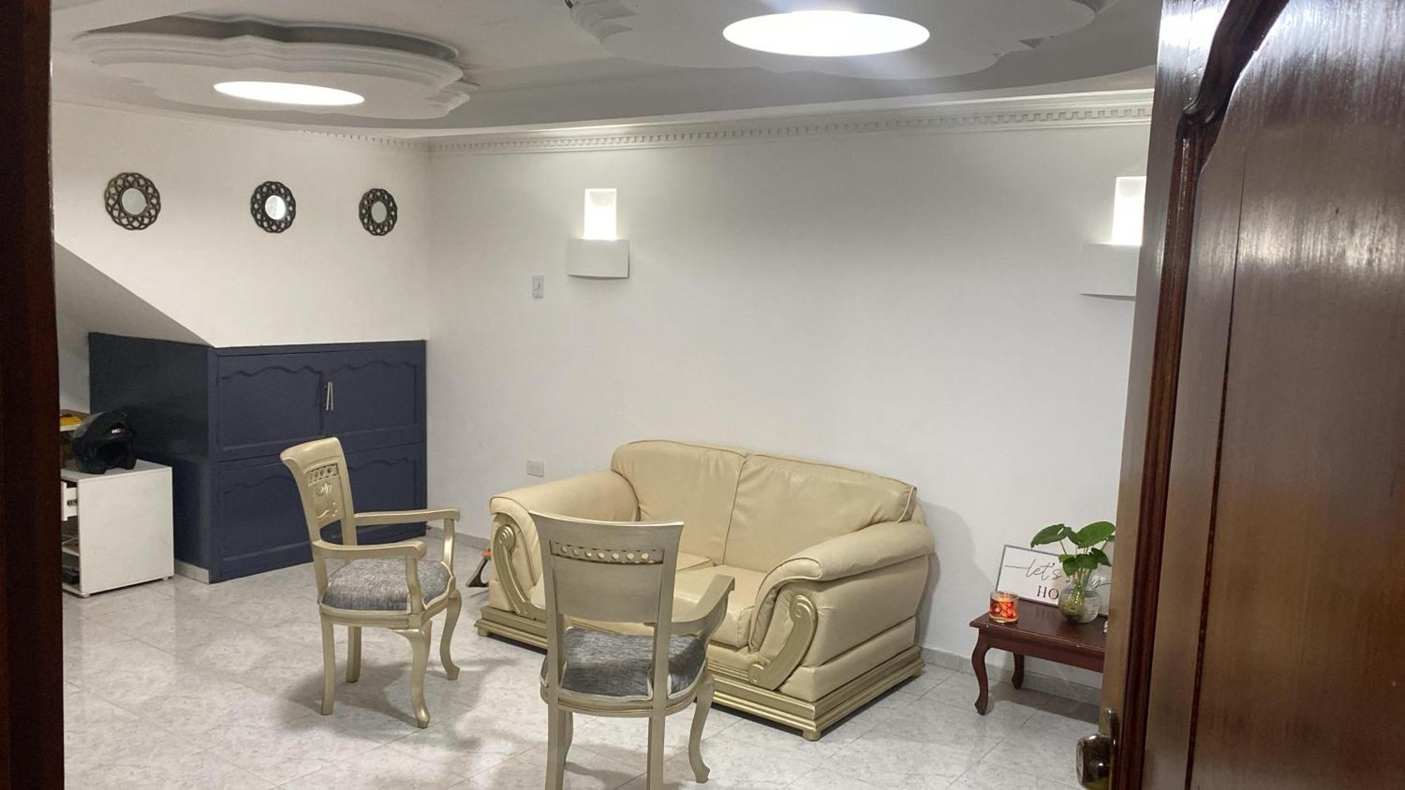 Habitación Independiente Cerca Al Aeropuerto # 5 * Cartagena